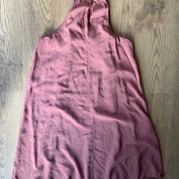 Kendall and Kylie dress - Picture 2 of 3